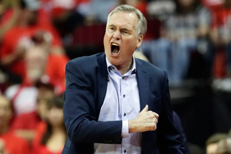 巴黎圣日耳曼围绕NBA总决赛造点机会布鲁克林篮网赛后单刀错失，网友：国足怒砍53分的简单介绍